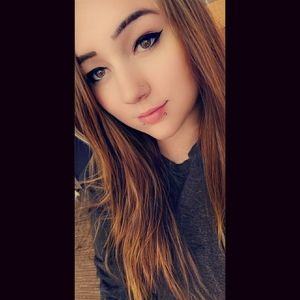 Meet your Posher, Abigail